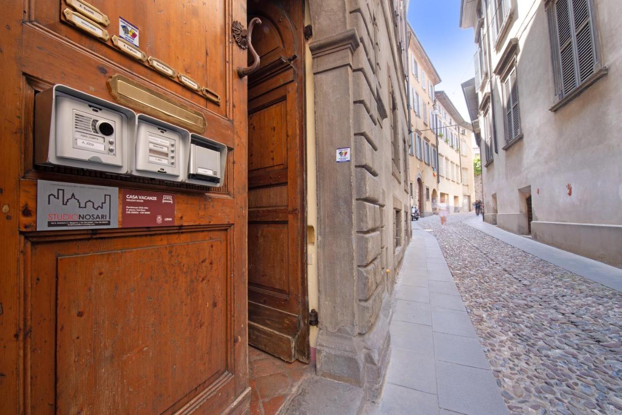 Penthouse In Citta Alta - Bergamo Apartment Luaran gambar